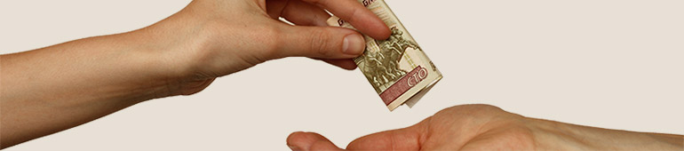 Пожертвование 100 рублей